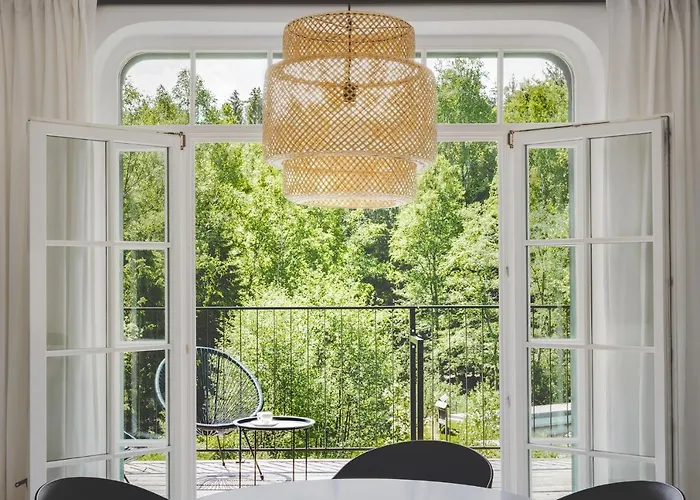 Drewniana Roza I Nad Stawem Apartmán *