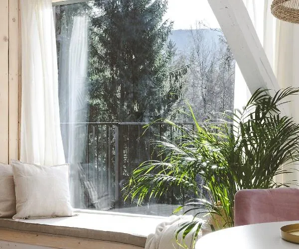 Drewniana Roza I Nad Stawem Apartmán