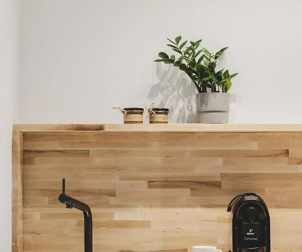 Drewniana Roza I Nad Stawem Apartmán *