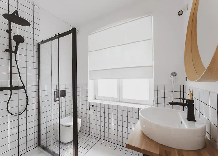 Drewniana Roza I Nad Stawem Apartmán